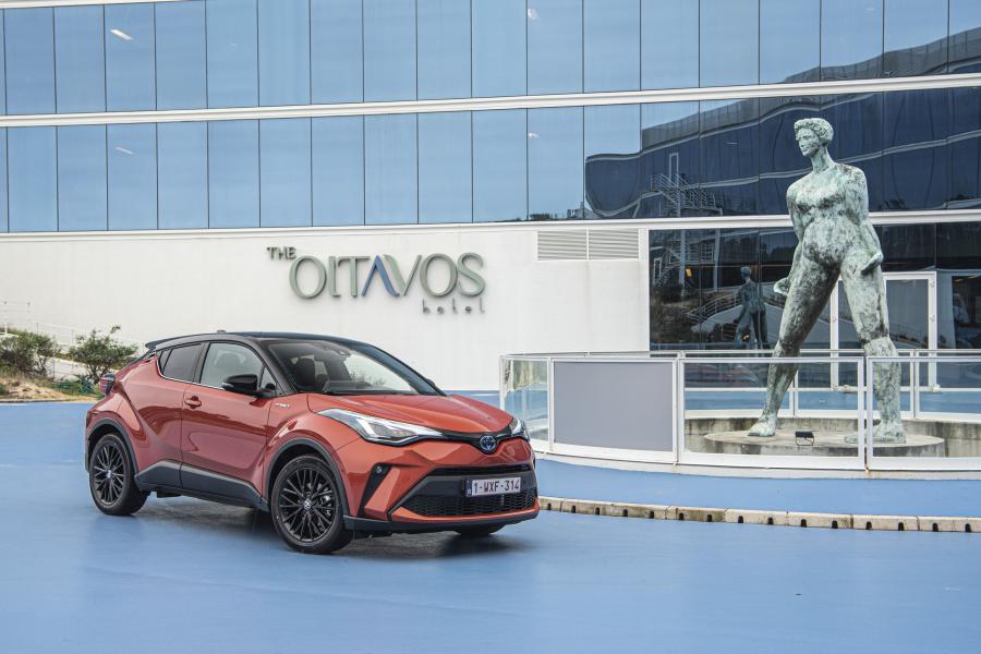  Toyota C-HR Hybrid 2019 года  (WW) (фото 64 из 174)